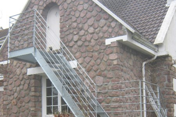 Escalier en métal extérieur modèle Lucie