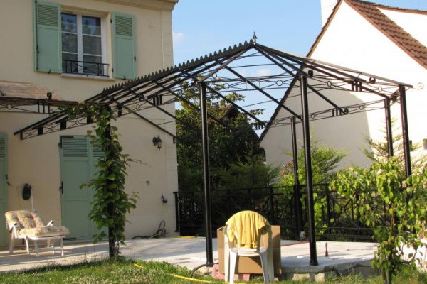 Pergola en fer forgé mixte - modèle Roxane